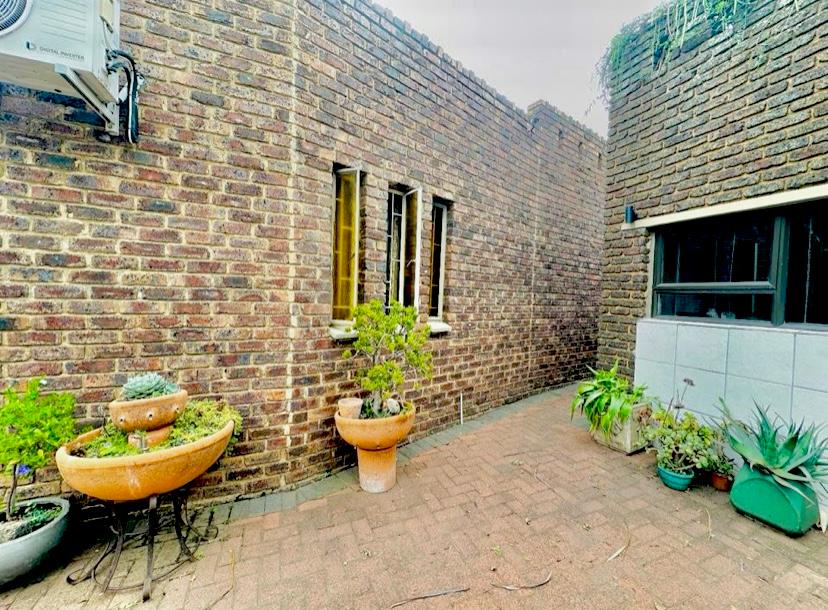 3 Bedroom Property for Sale in Vaalpark Free State